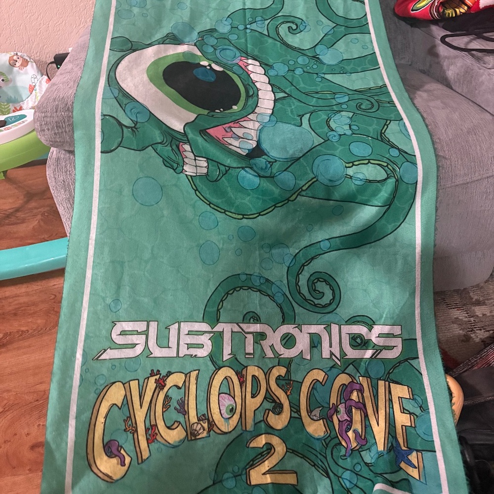 Subtronics pashmina scarf
